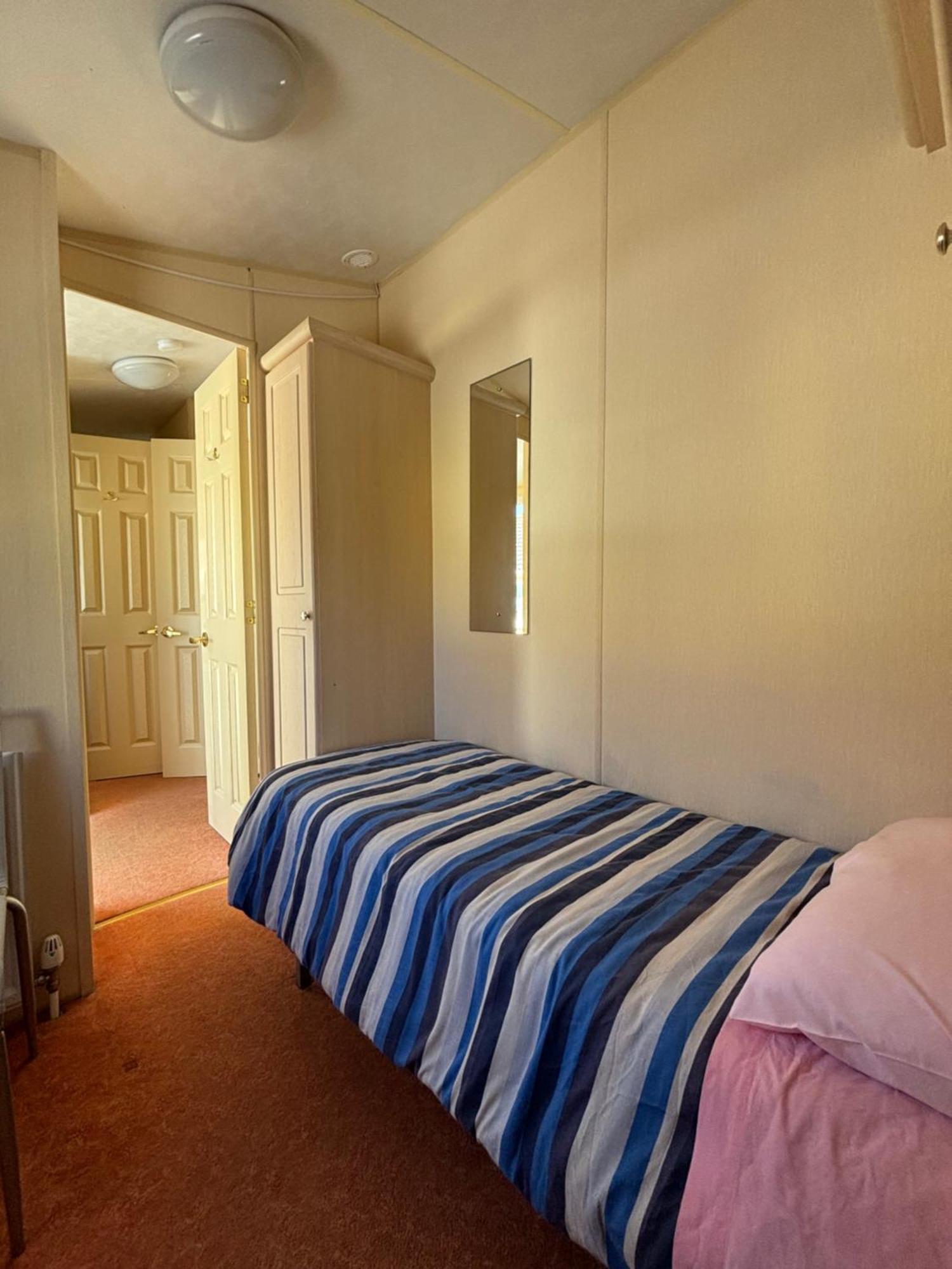 Seaside Chalet Villa Quilty Bagian luar foto